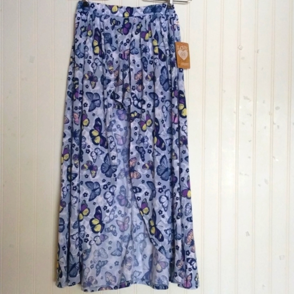 Love at First Sight skirt with shorts underneath. New! Girls size medium.
